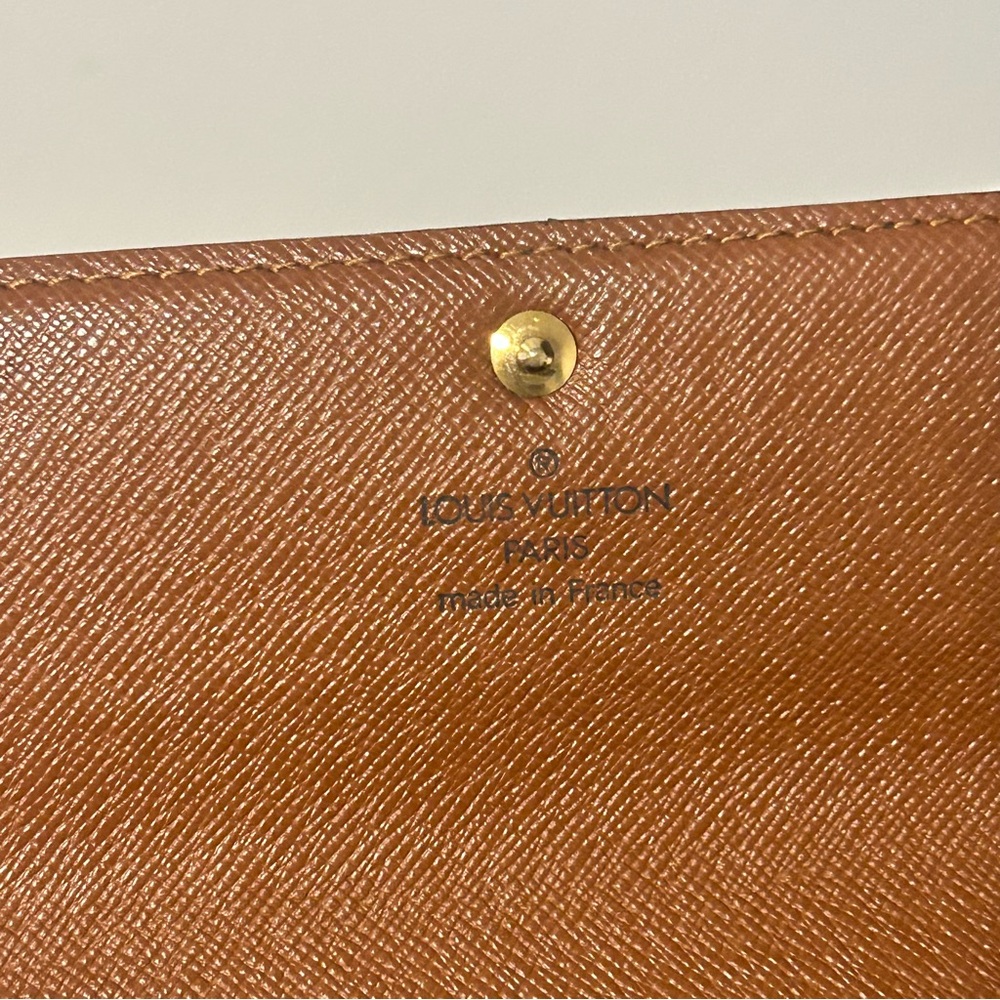 Louis Vuitton Sarah Wallet - Picture 6 of 11